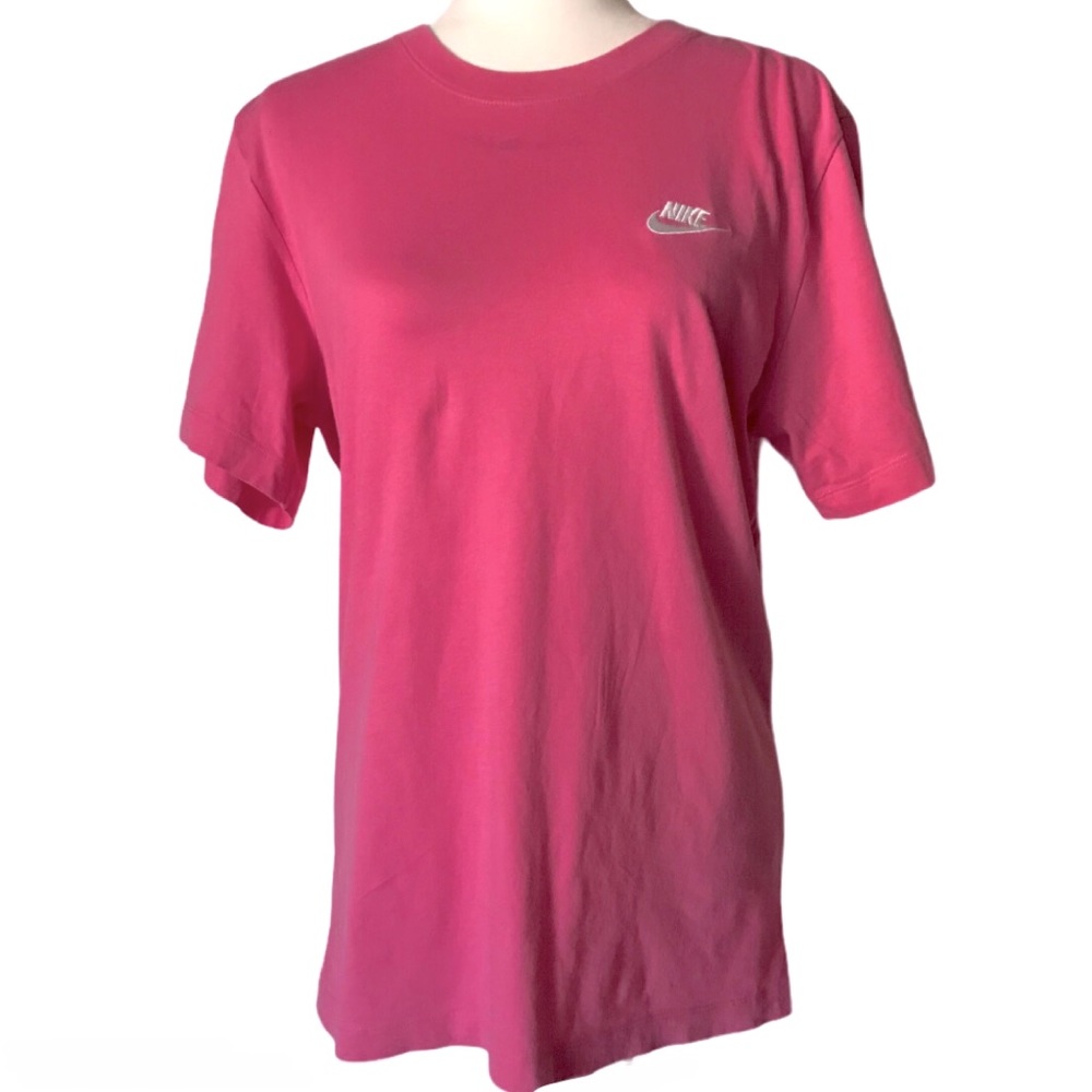 Nike Sportswear Club T-Shirt